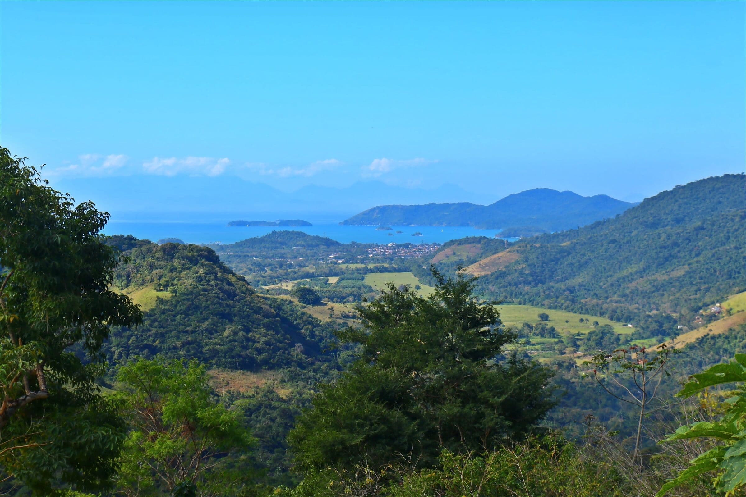 Cloud and light moving across the Serra above Paraty
